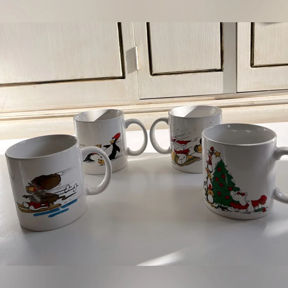 Vintage 1988 Santa Bear & His Polar Club Dayton Hudson Set Of 4 Mugs Cups